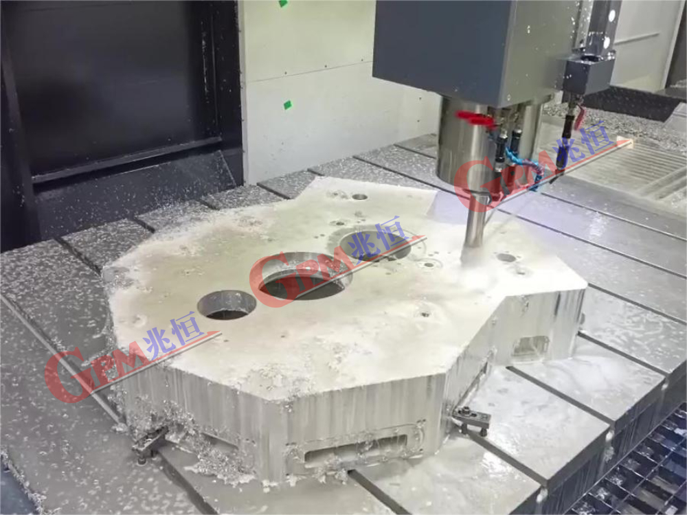 机械加工实景照片 1：龙门（三轴）