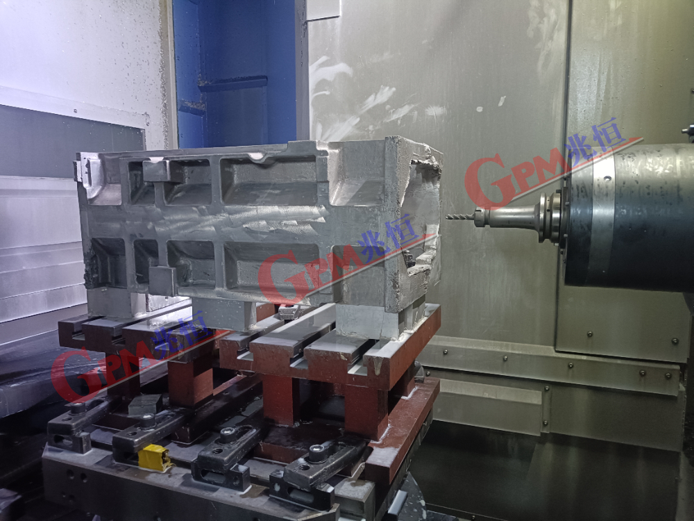 机械加工实景照片 5：大卧加（四轴）